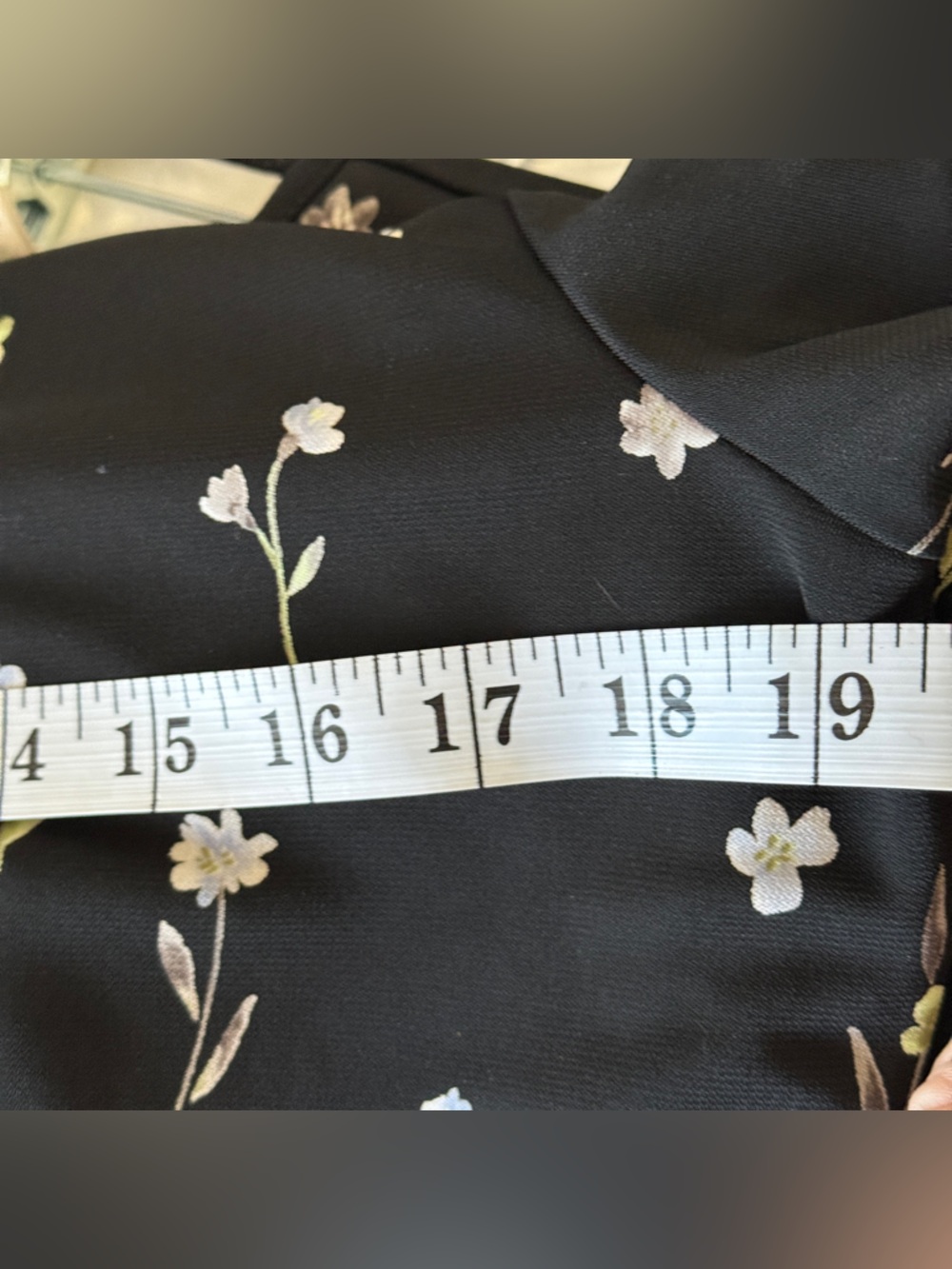 First Issue Claiborne Black Floral Button Front Long Sleeve Top y2K vtg - Picture 10 of 10